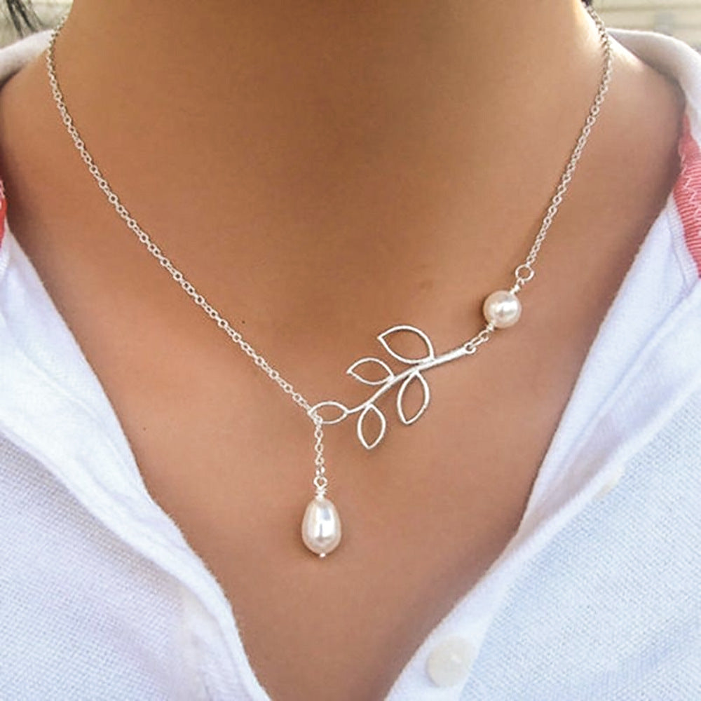Leaf and Pearl Pendant Necklace