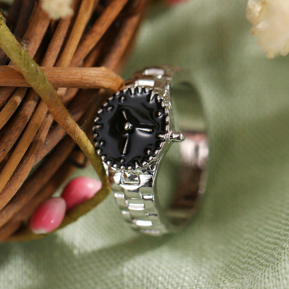 Stylish Black and Silver Ring