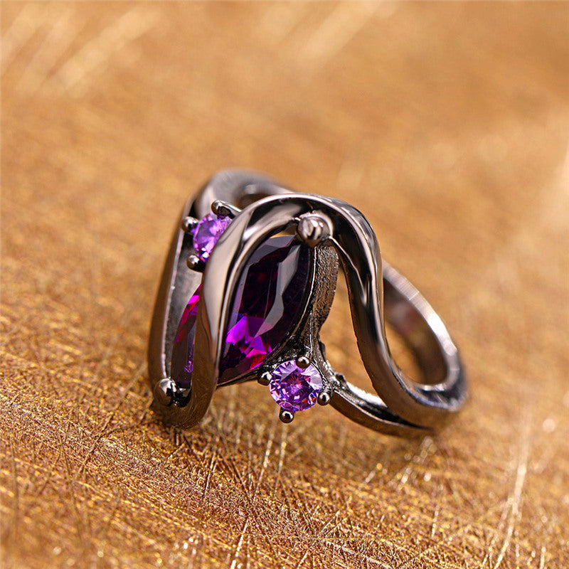 Elegant Gemstone Ring