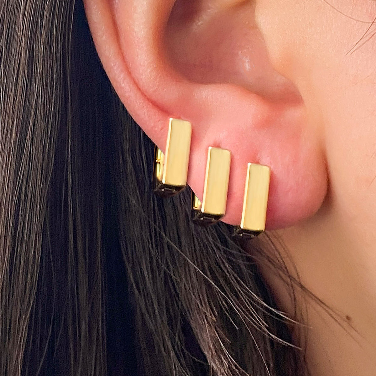 Bar-Style Hoops with Accents