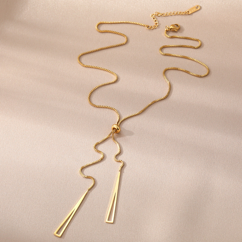 Chain Necklace with Drop Pendants
