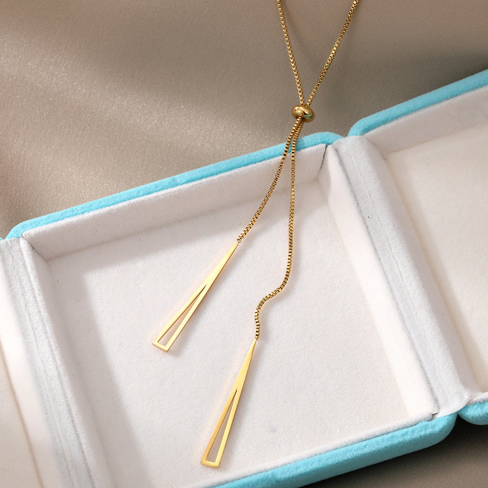 Chain Necklace with Drop Pendants