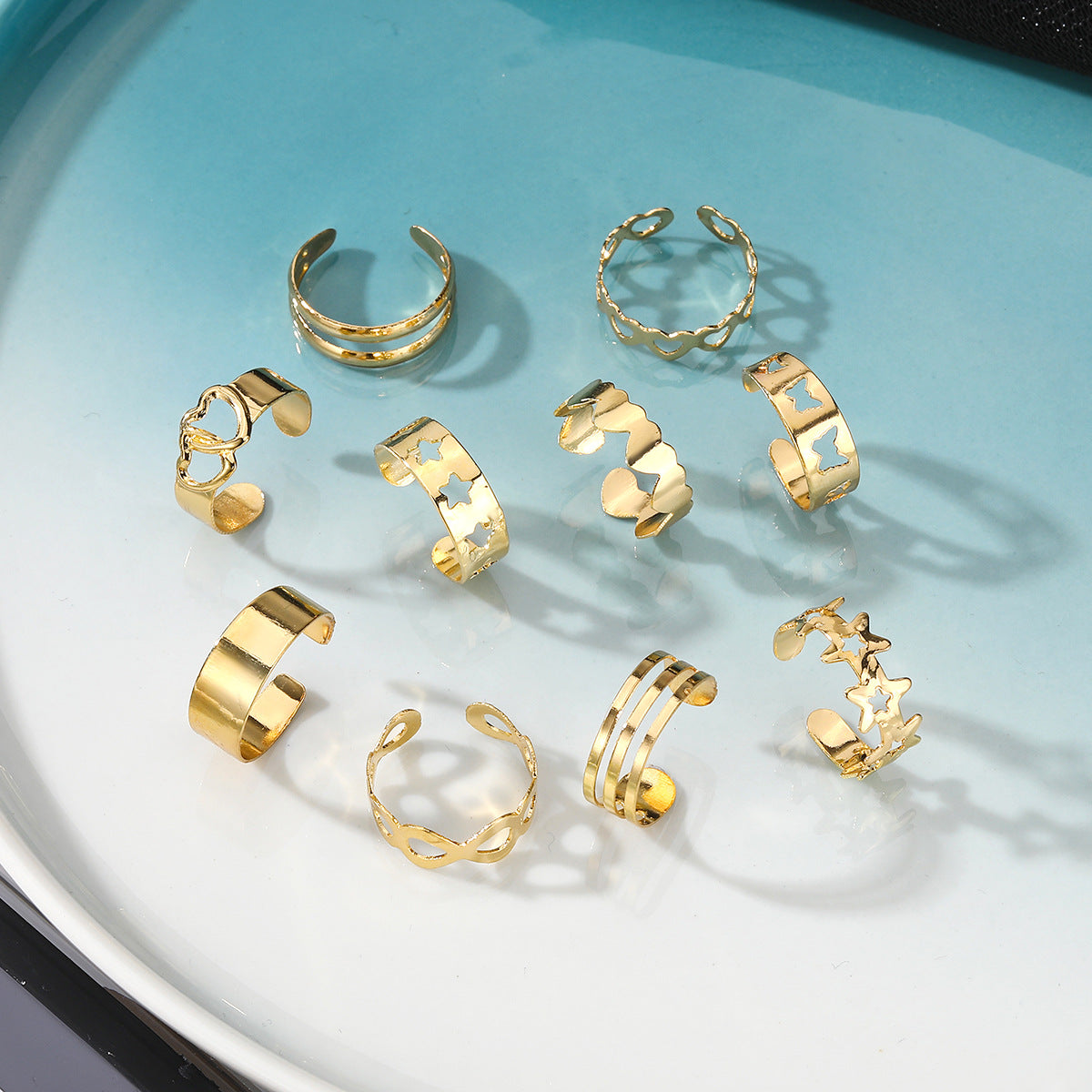 Stylish Gold and White Toe Rings