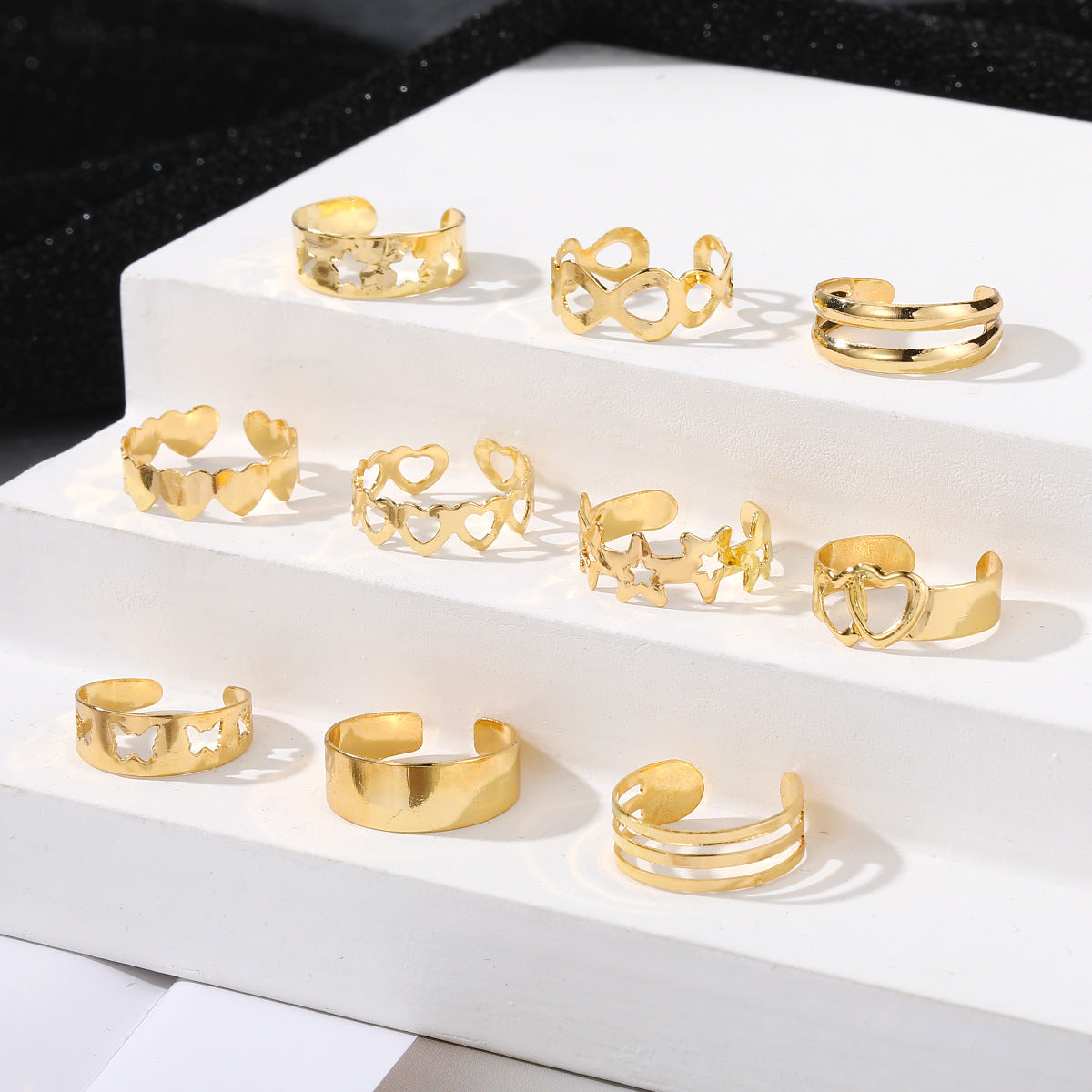 Stylish Gold and White Toe Rings