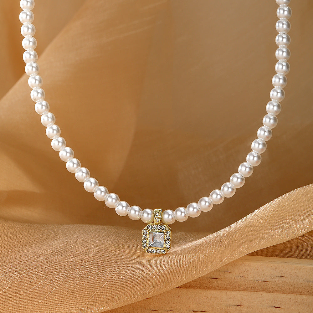 Pearl Pendant Necklace