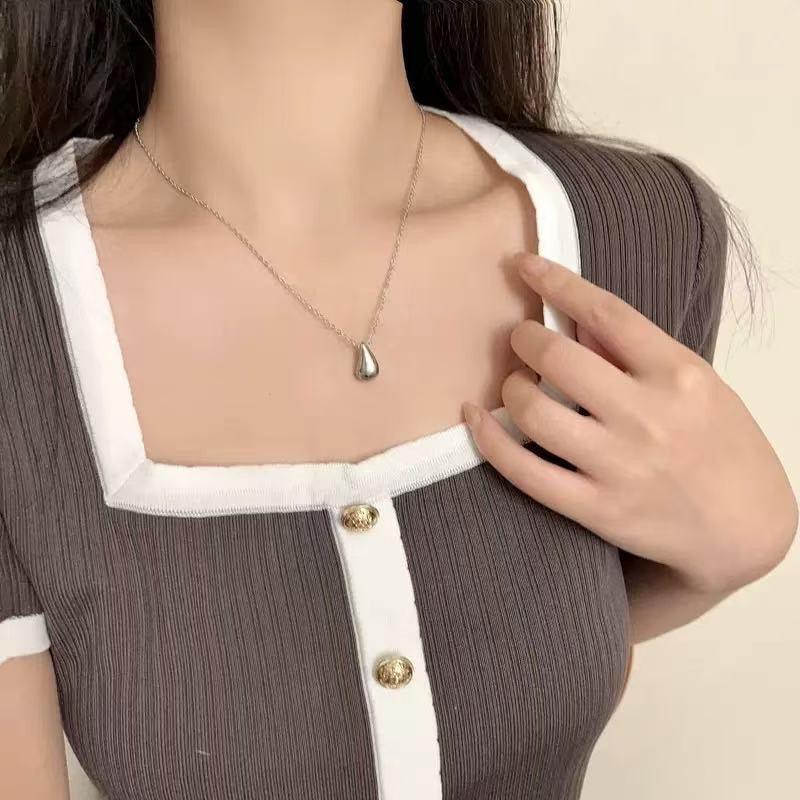 Teardrop Pendant Necklace