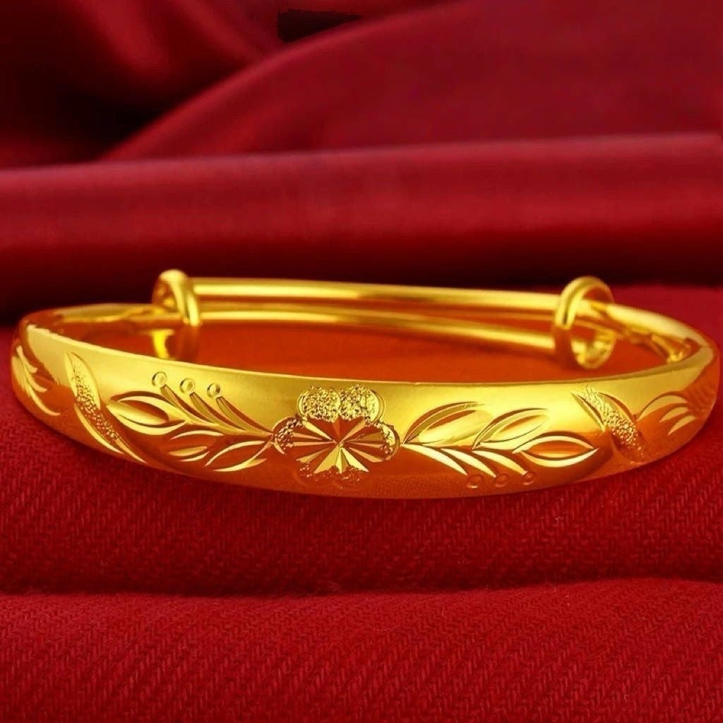 Women's Floral Engraved Bangle Bracelet