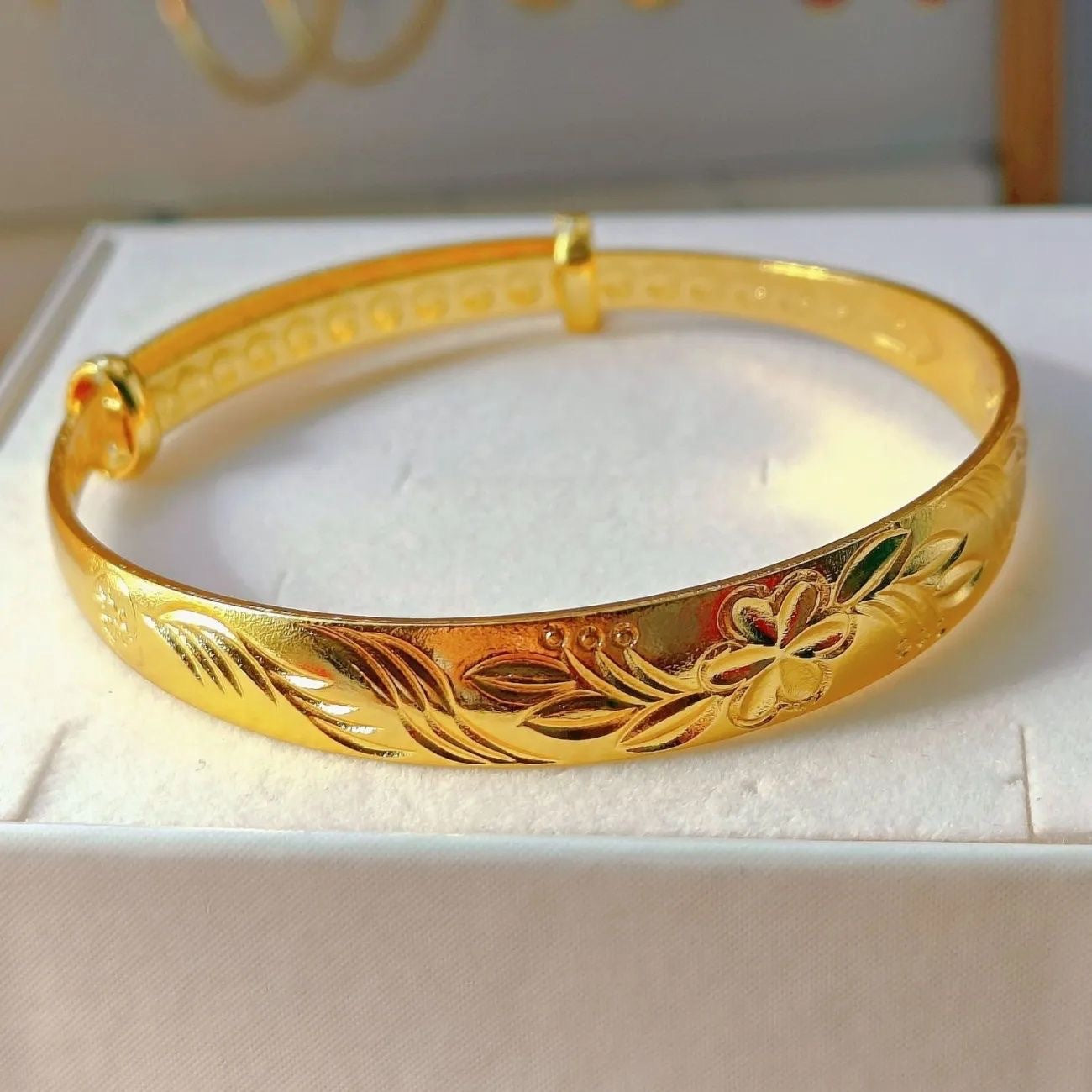 Women's Floral Engraved Bangle Bracelet
