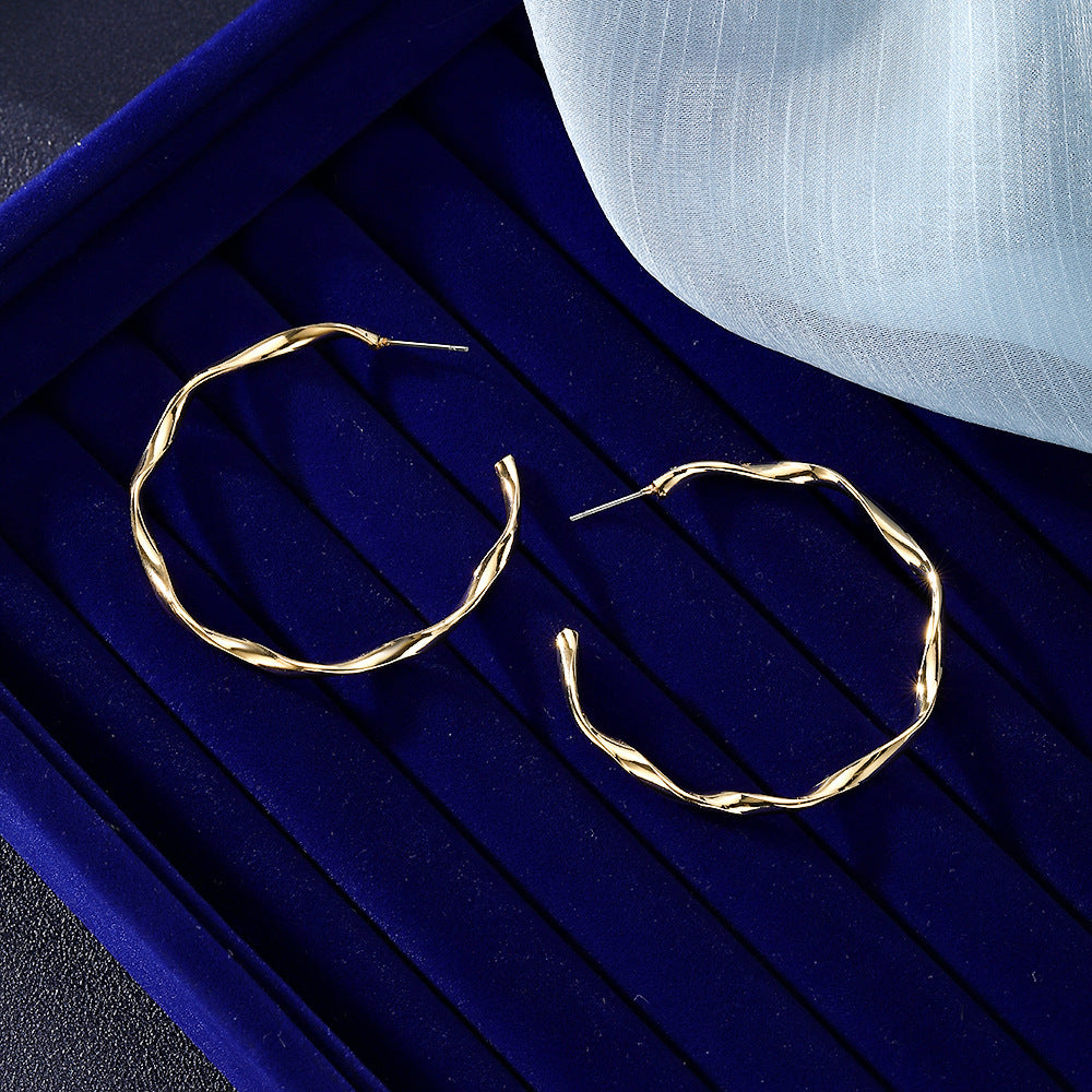 Women's Textured Gold Hoop Earrings