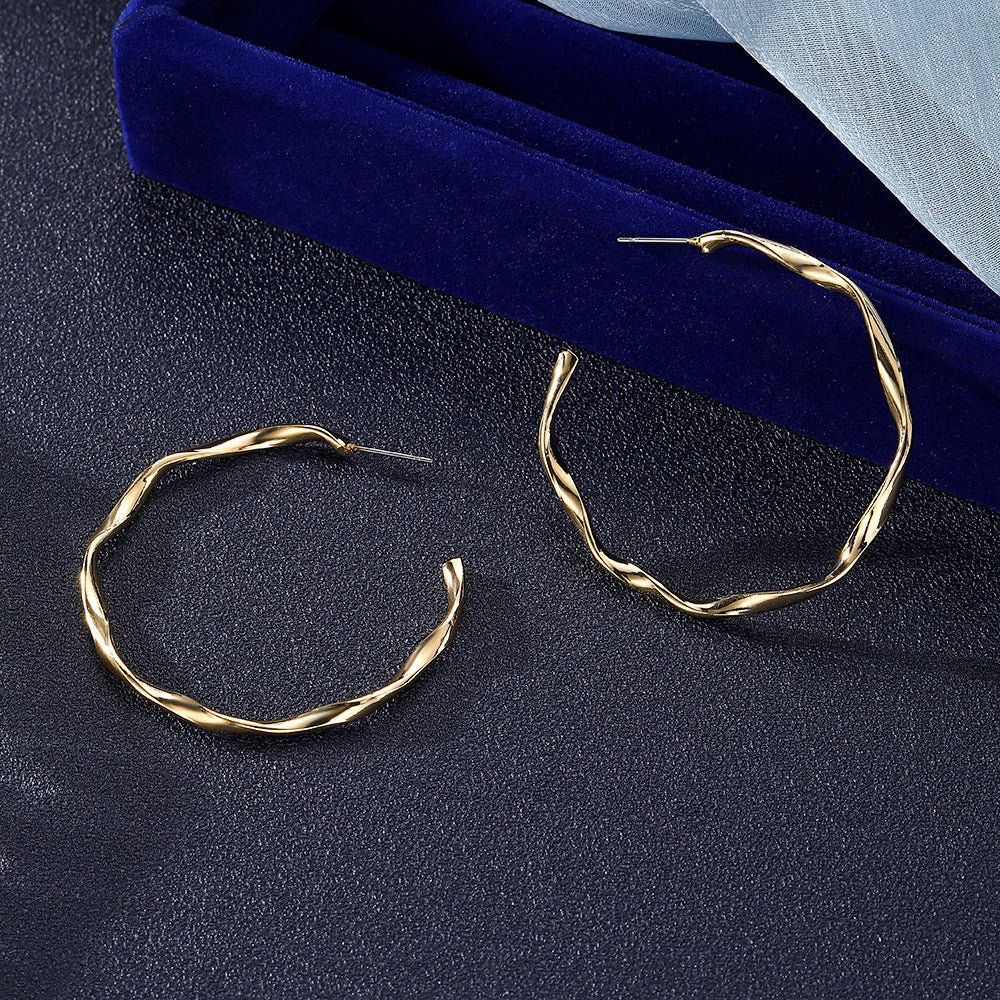 Women's Textured Gold Hoop Earrings