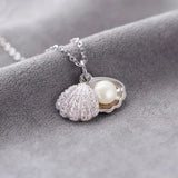 Pearl Shell Pendant Necklace