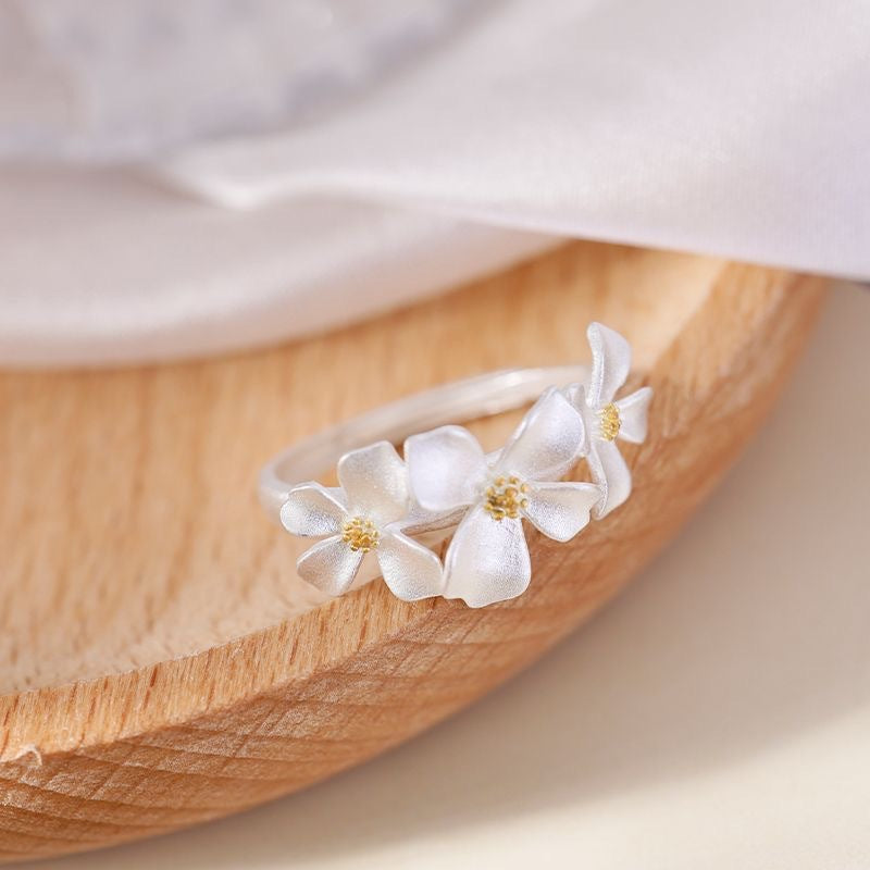 Women's White Floral Ring