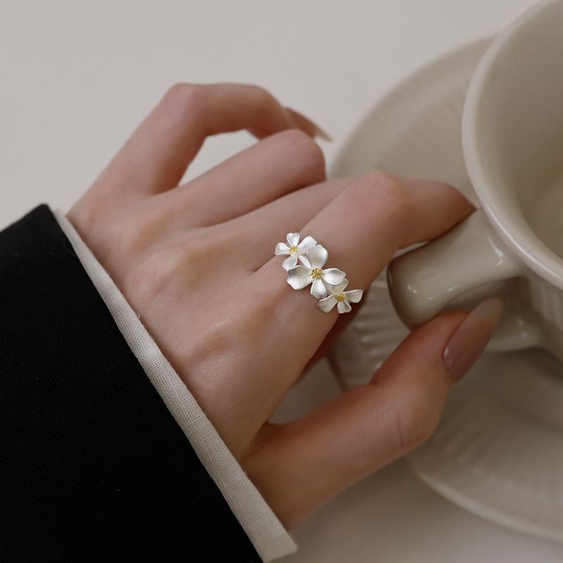 Women's White Floral Ring
