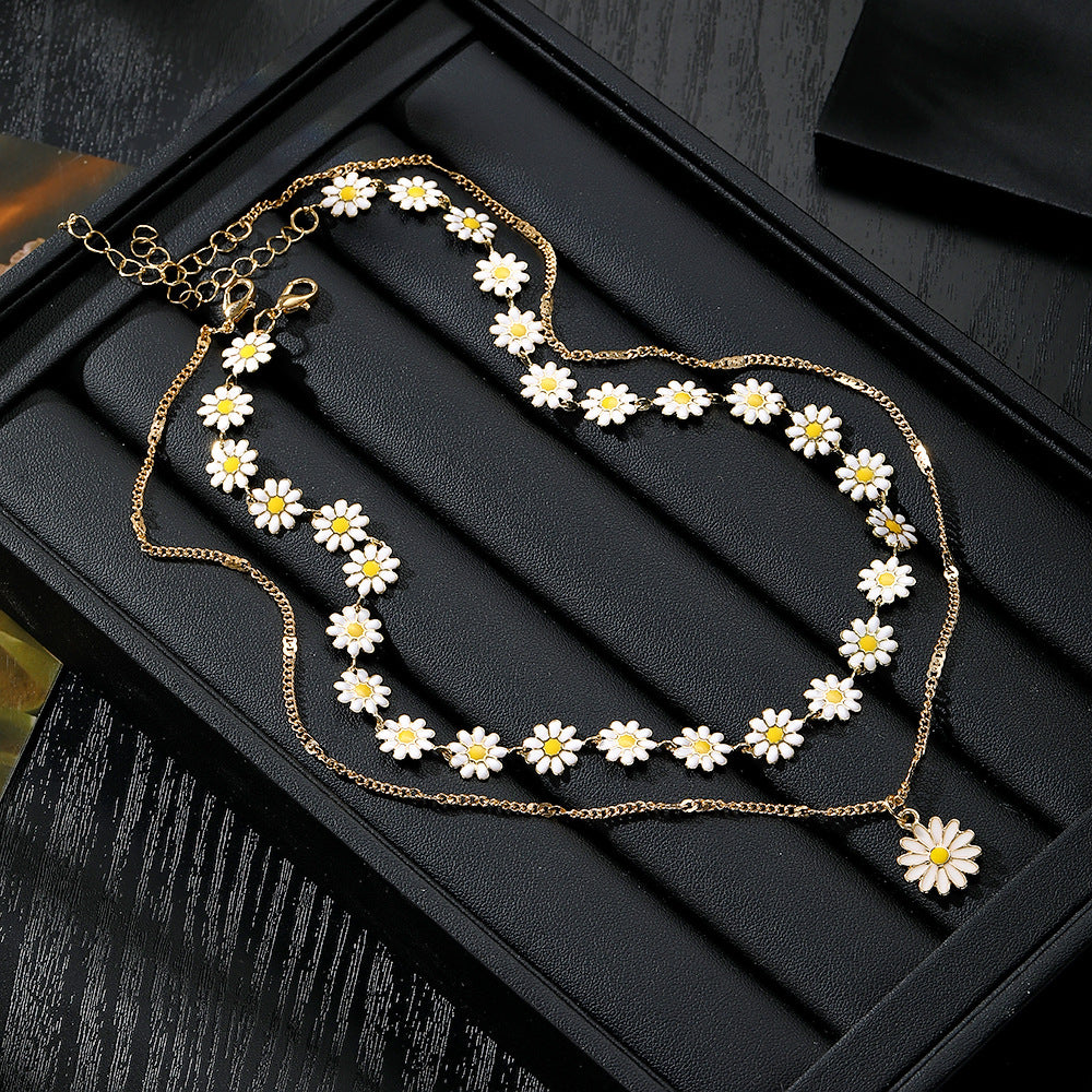 Women’s Daisy Flower Layered Necklace