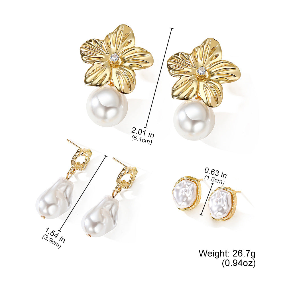 Women’s Gold Flower Pearl Drop Earrings