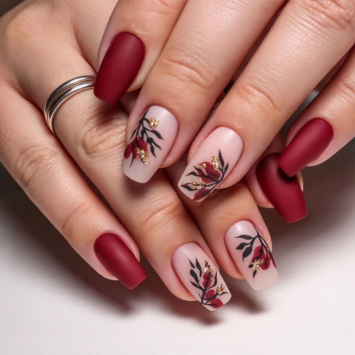 Matte Floral Press-On Nail Art Set
