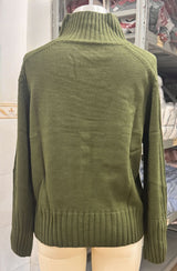 كنزة صوفية محبوكة مضلعة برقبة عالية