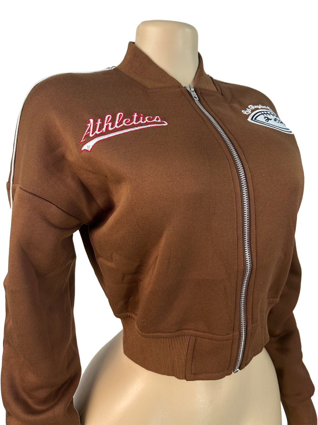 جاكيت رياضي بسحاب