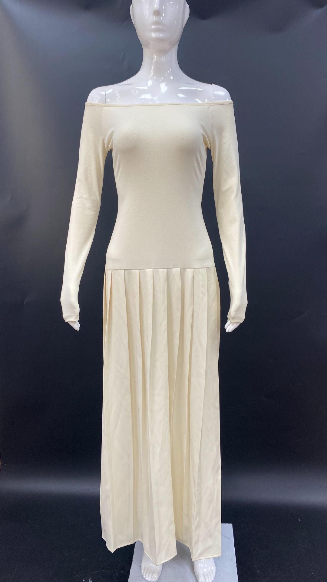 Off-Shoulder Maxi Dress with High Slit