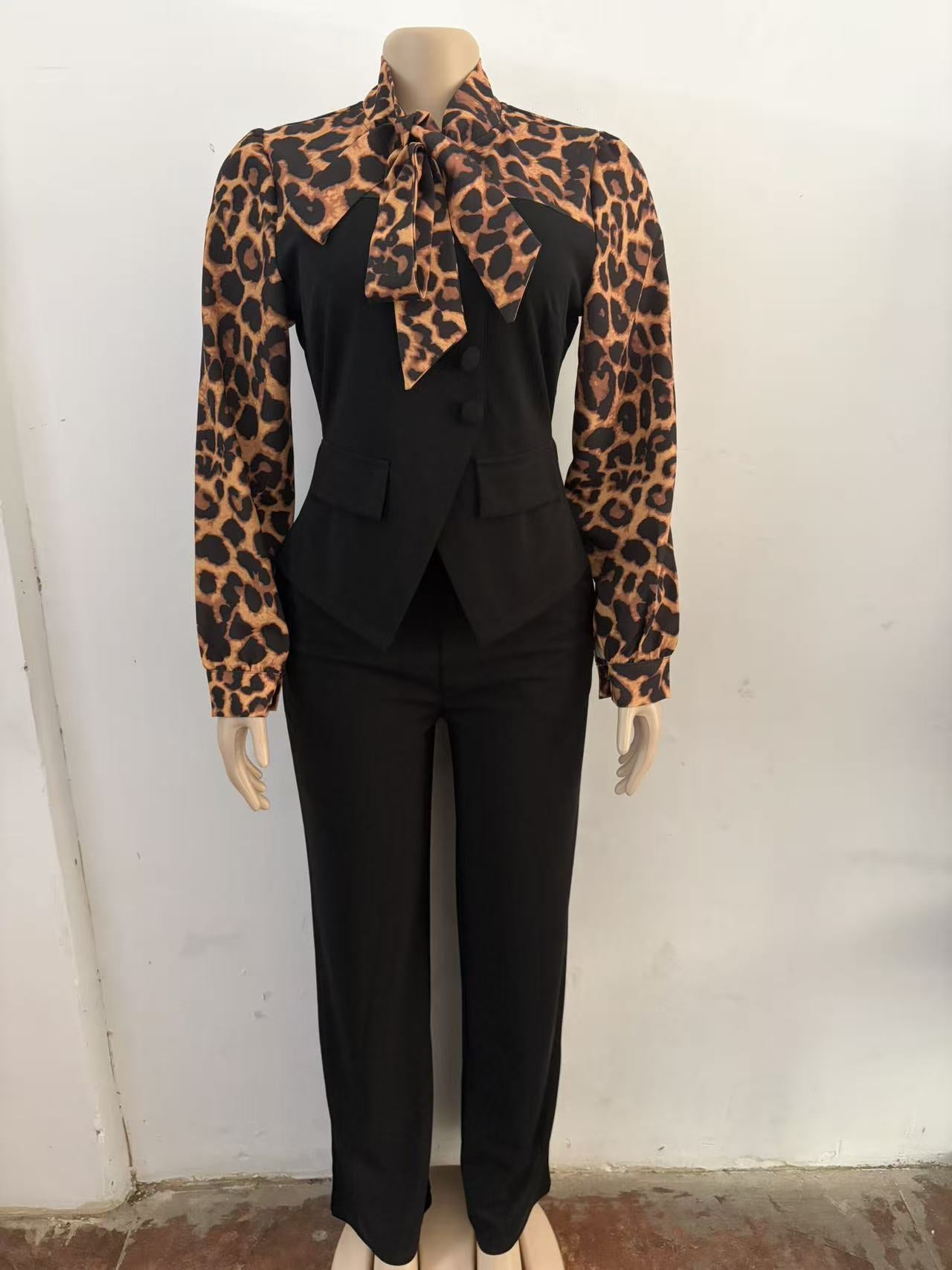 Leopard Print Elegant Jumpsuit with Ties