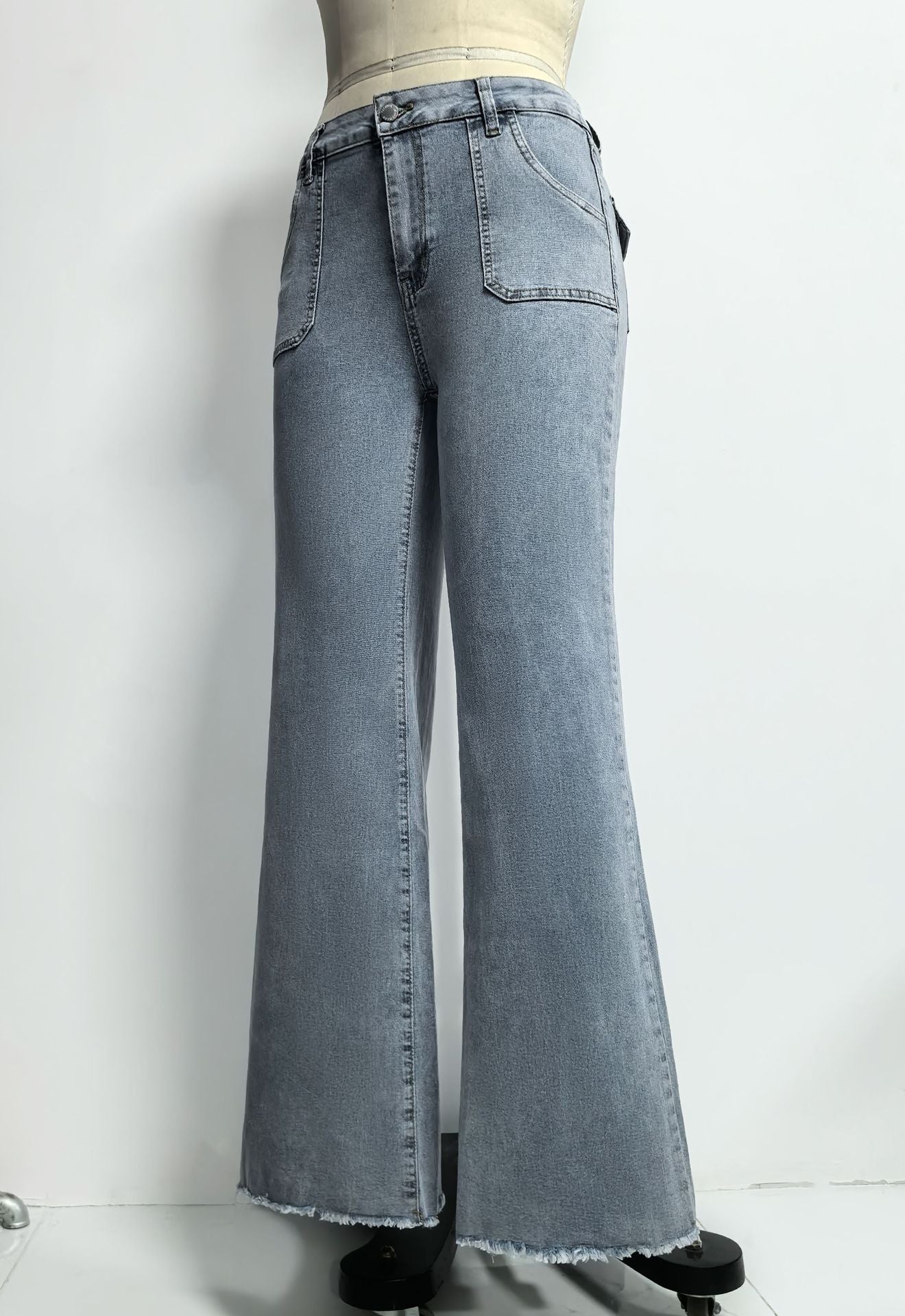 Relaxed Fit High-Waisted Wide-Leg Jeans