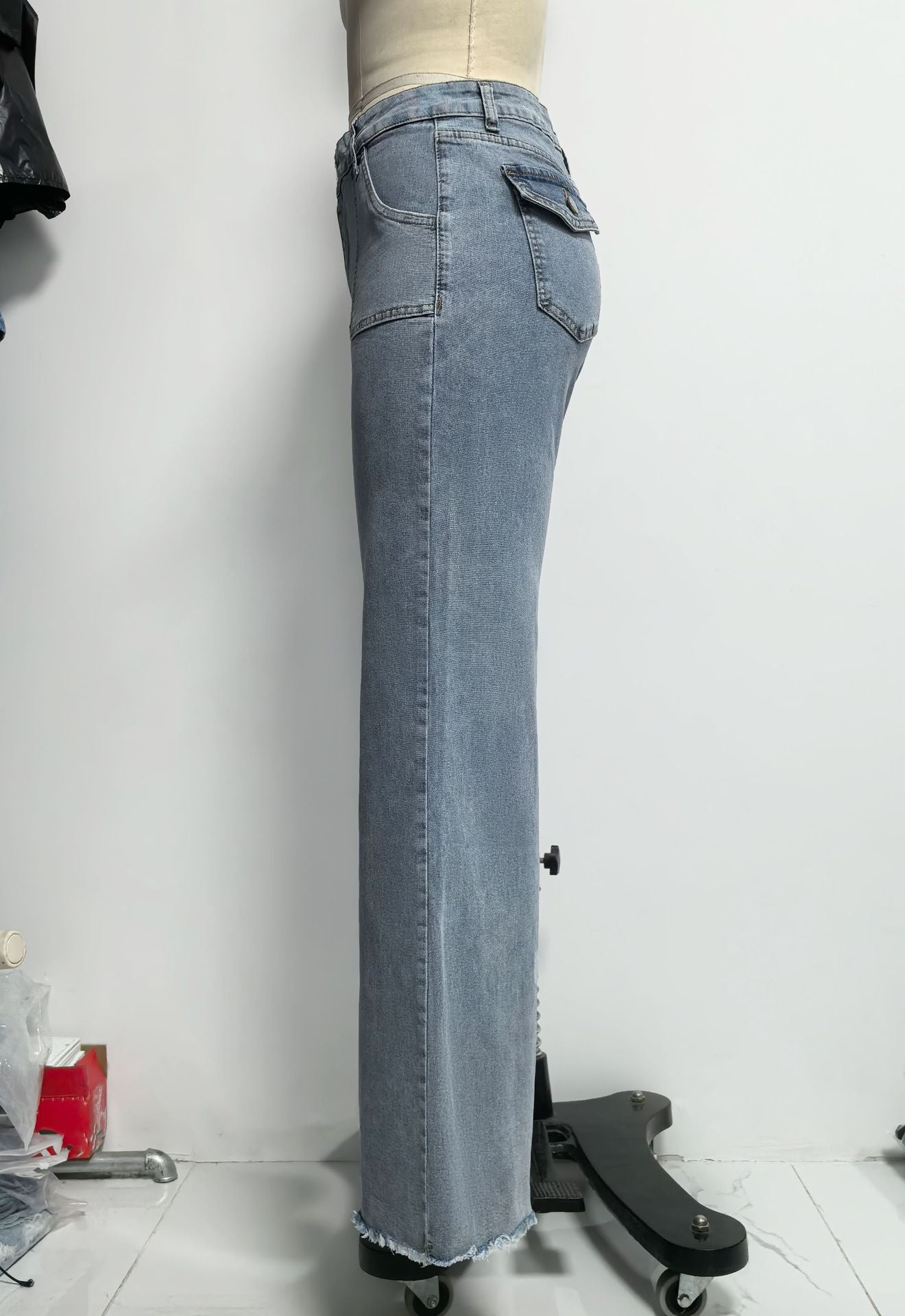 Relaxed Fit High-Waisted Wide-Leg Jeans
