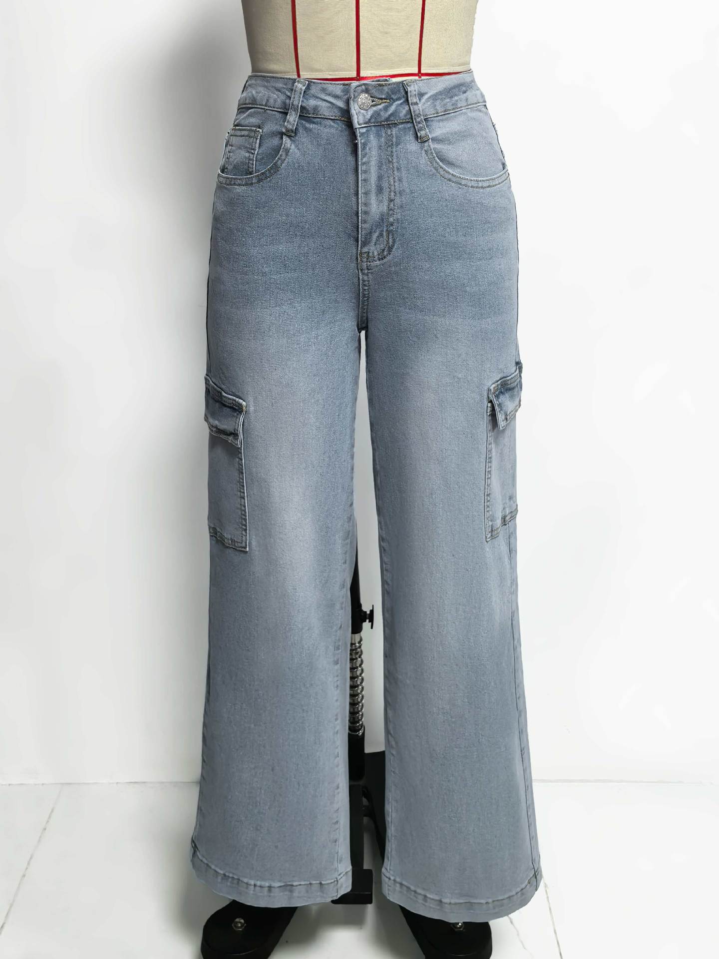 Light Wash Wide-Leg Cargo Jeans