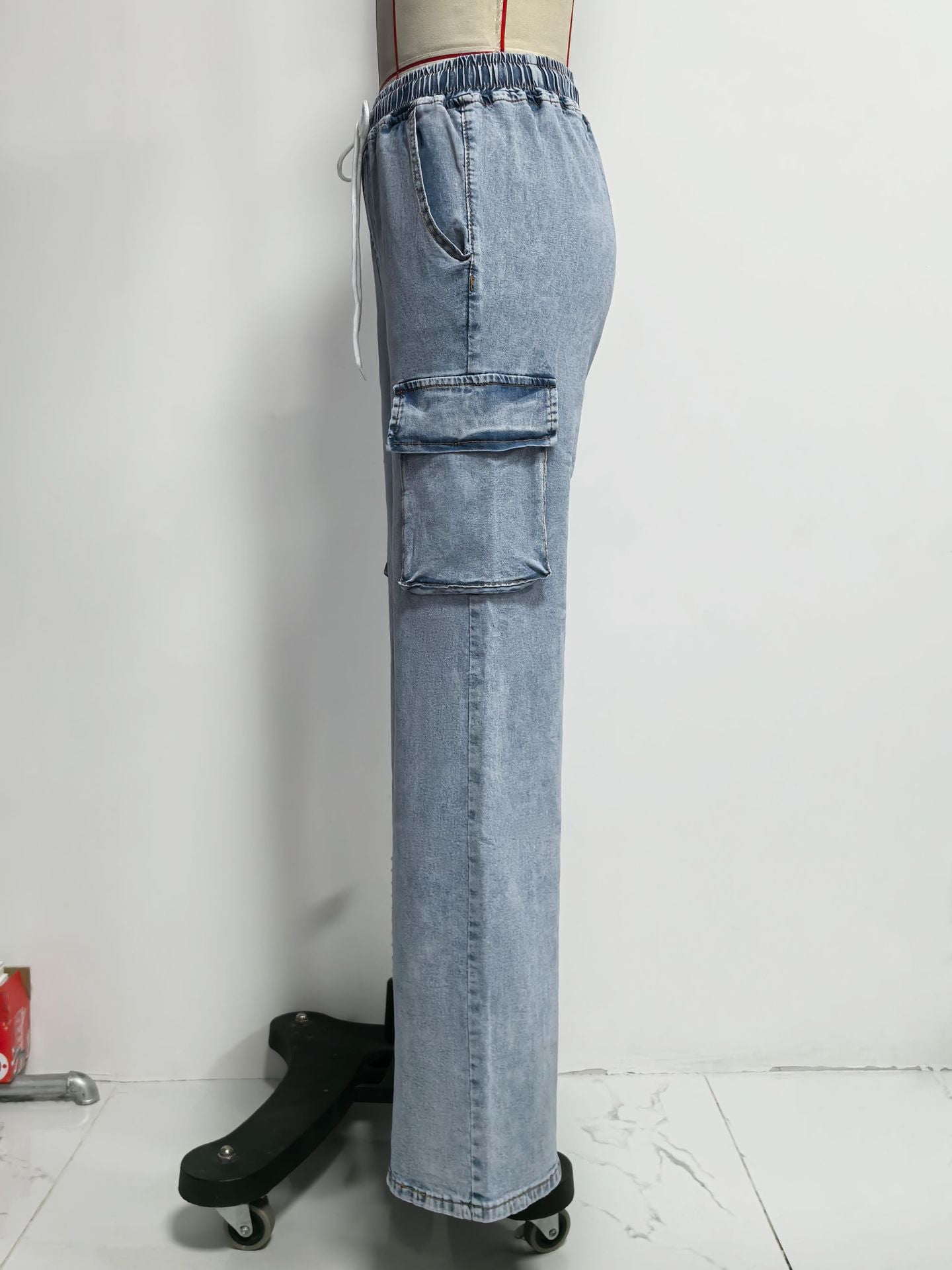 Vintage-Style Baggy Cargo Jeans