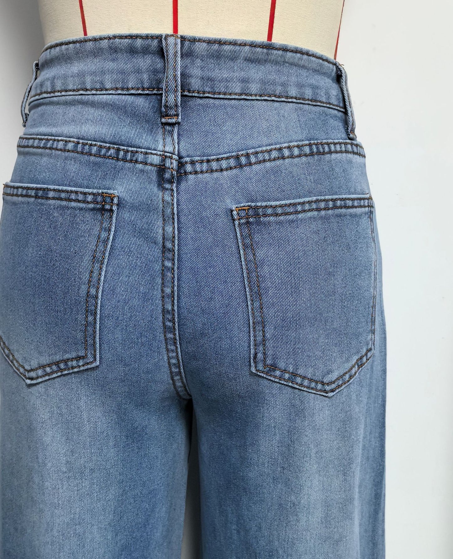 Relaxed Fit Wide-Leg Distressed Jeans