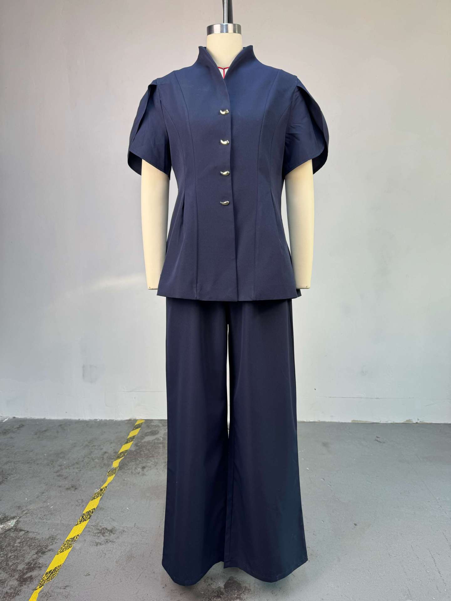 Structured Blazer with Wide-Leg Trousers