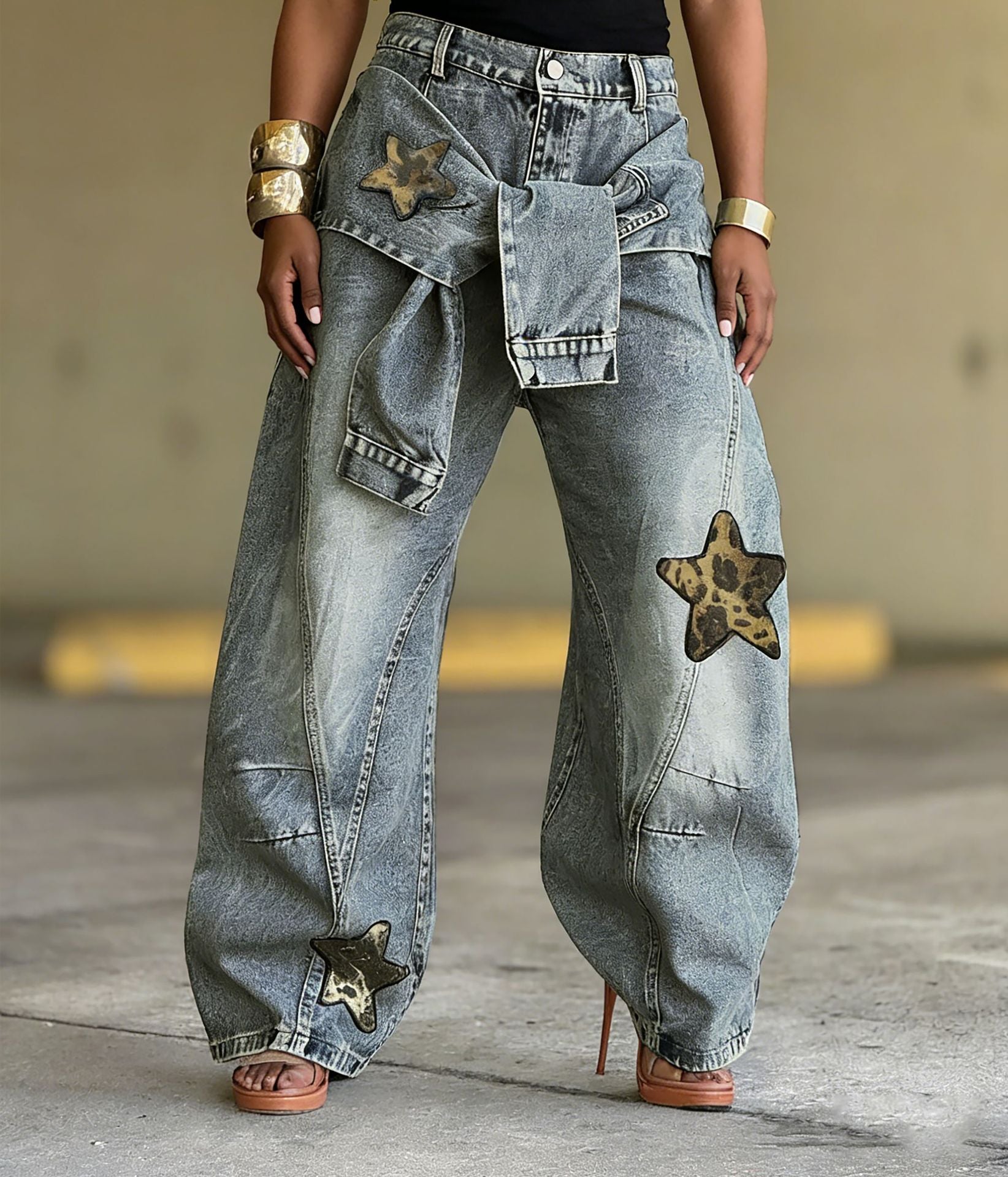 Street Style Wide-Legged Jeans