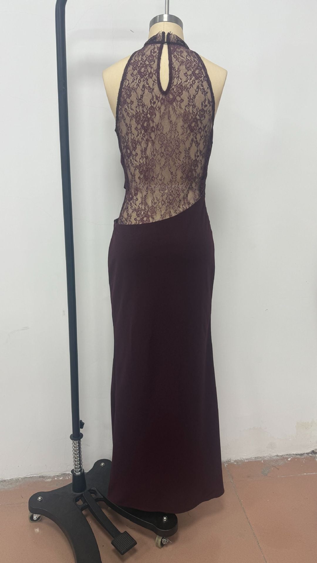 Elegant Black Lace Evening Gown