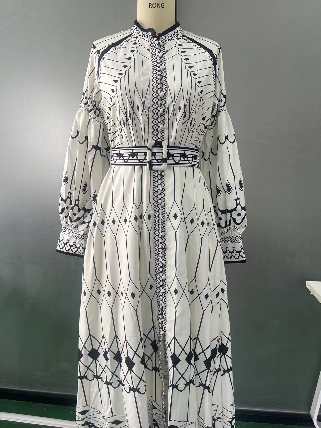 Chic Patterned Maxi Dress