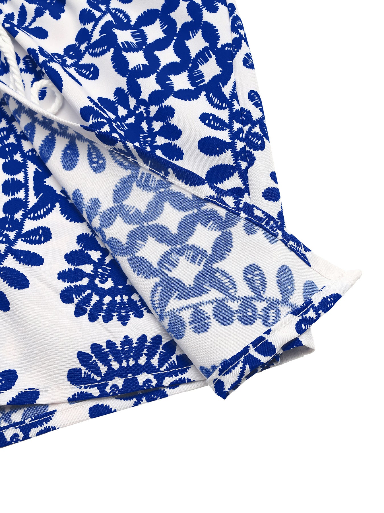 Ornamental Pattern Drawstring Wrap Shorts