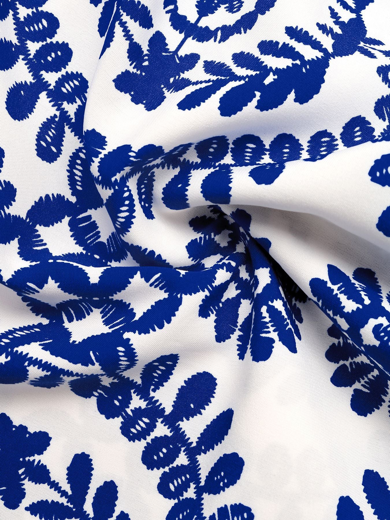 Ornamental Pattern Drawstring Wrap Shorts