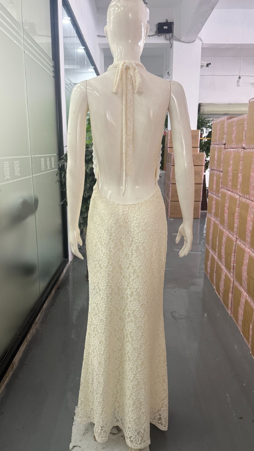 Elegant Lace Halter Maxi Dress