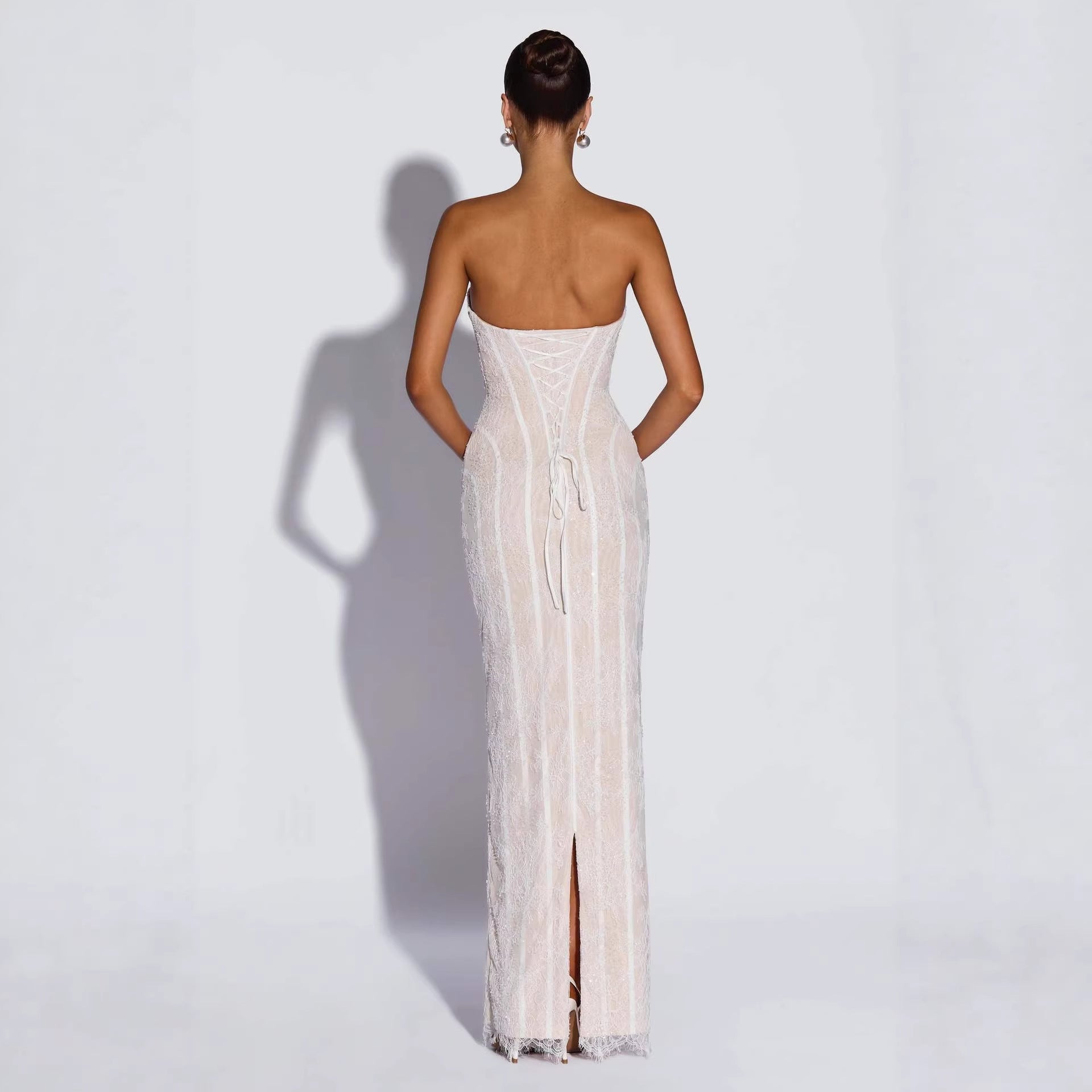 Elegant Strapless Lace Co
