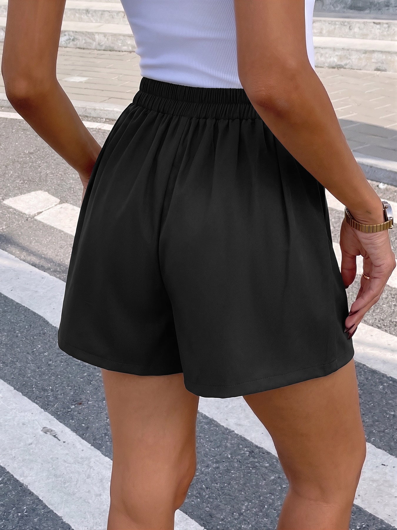 Rose Hardware V-Waist Tailored Shorts