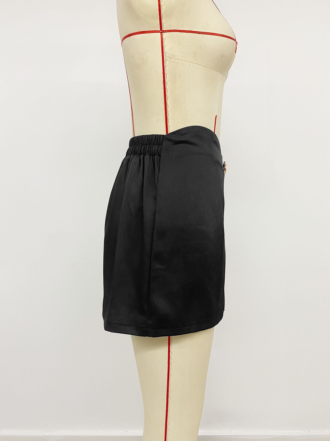 Rose Hardware V-Waist Tailored Shorts