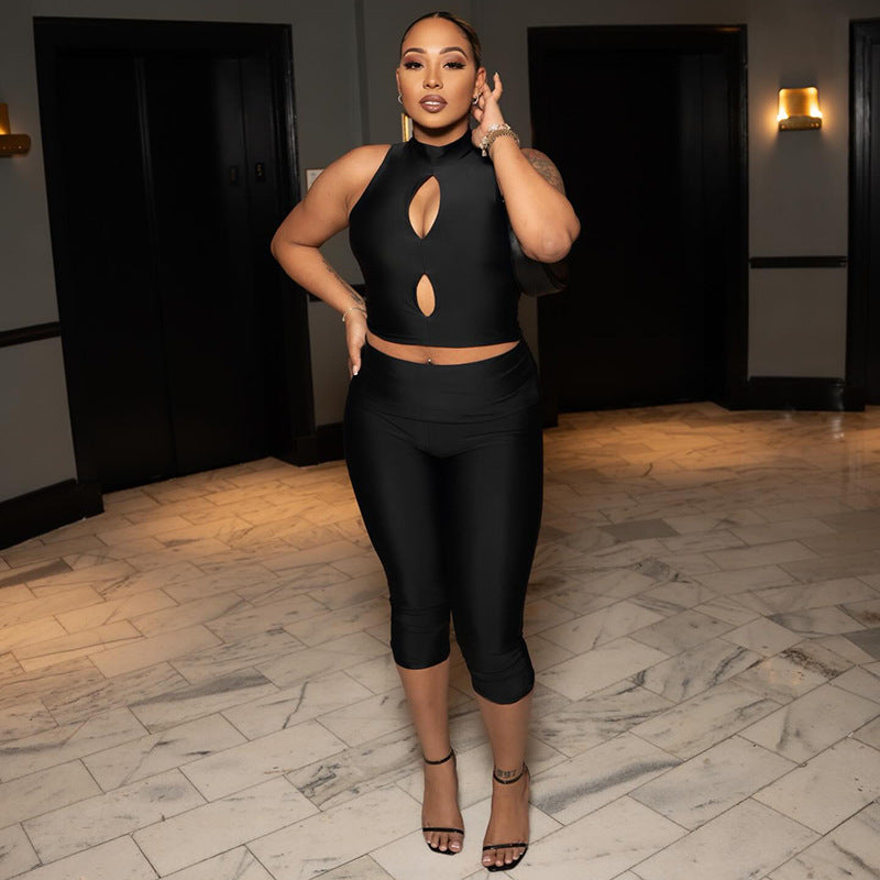 Women`s Cutout Crop Top Capri Set