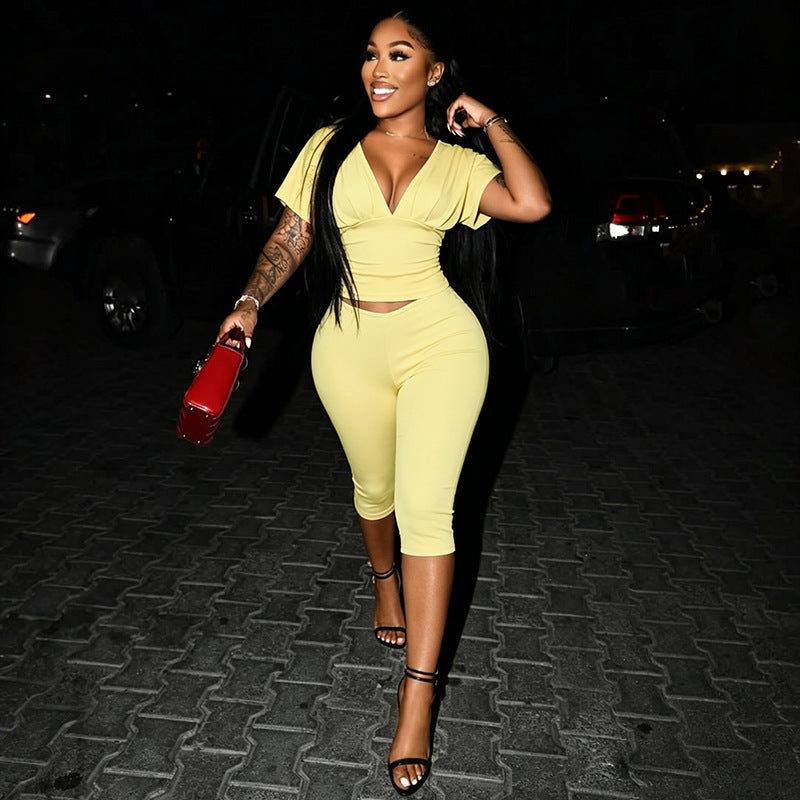 Women`s Chic Crop Top Capri Set