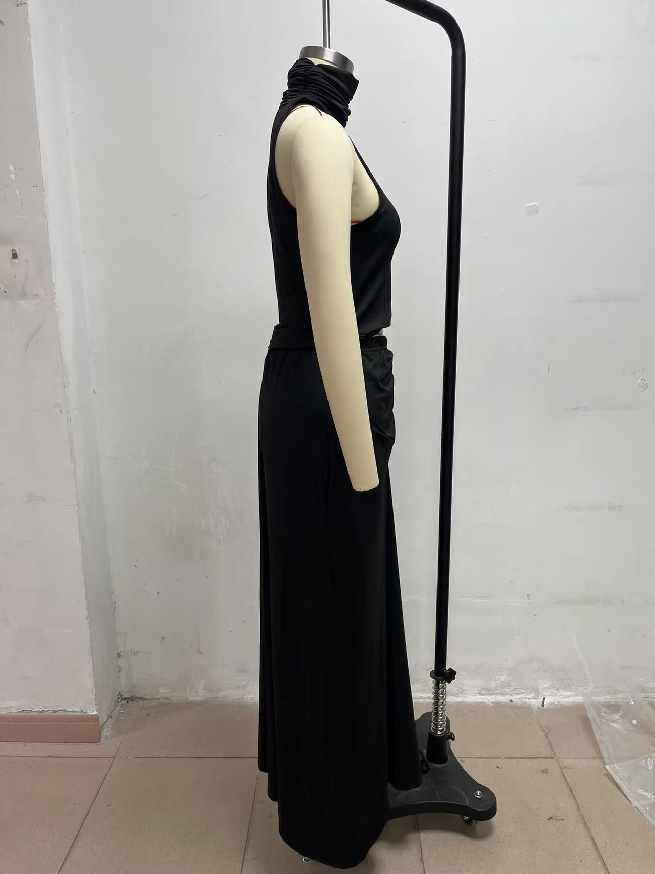 Women's High Neck Cutout Flowy Maxi Dress