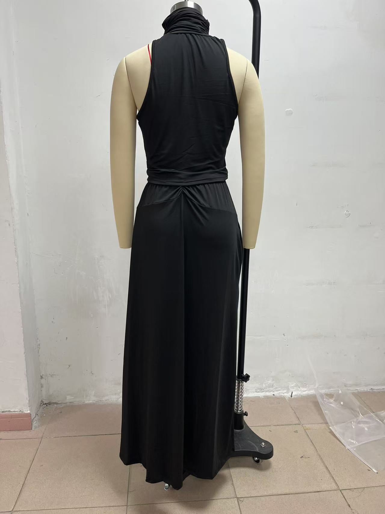 Women's High Neck Cutout Flowy Maxi Dress