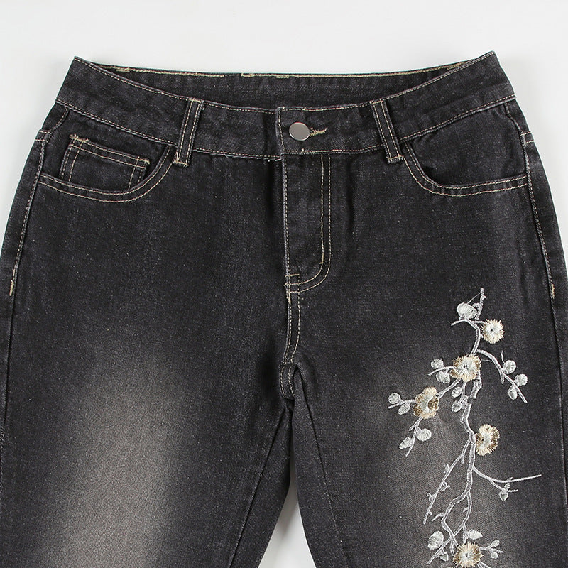 Women's Floral Embroidered Flare Jeans