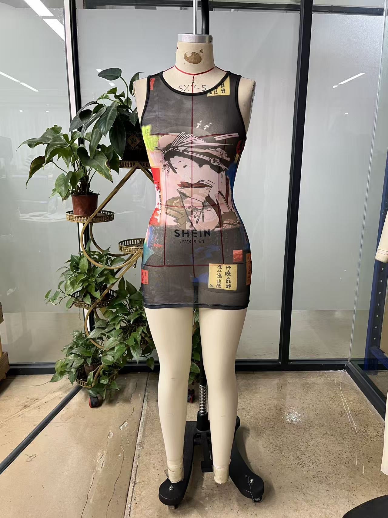 Women's Graphic Print Bodycon Mini Dress