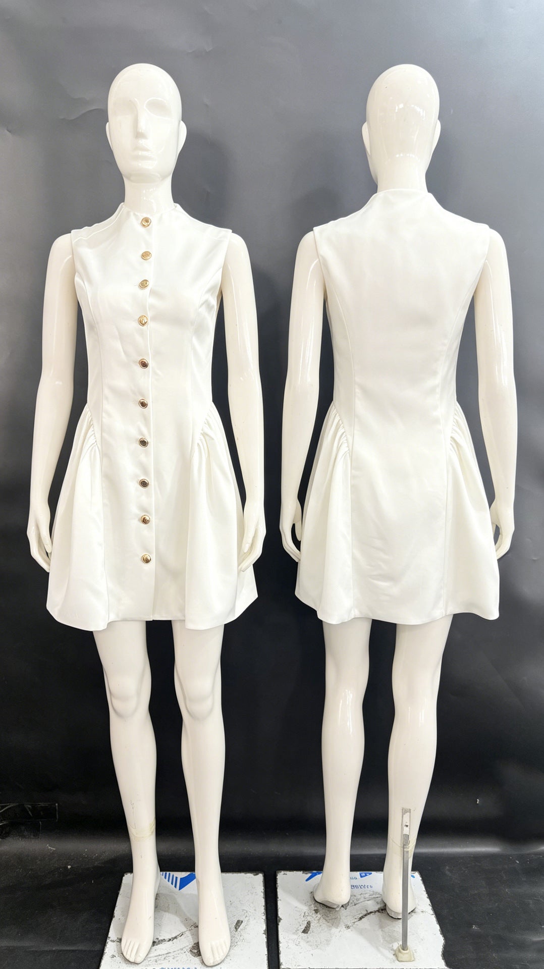 Women`s Sleeveless Button Front Mini Dress Style