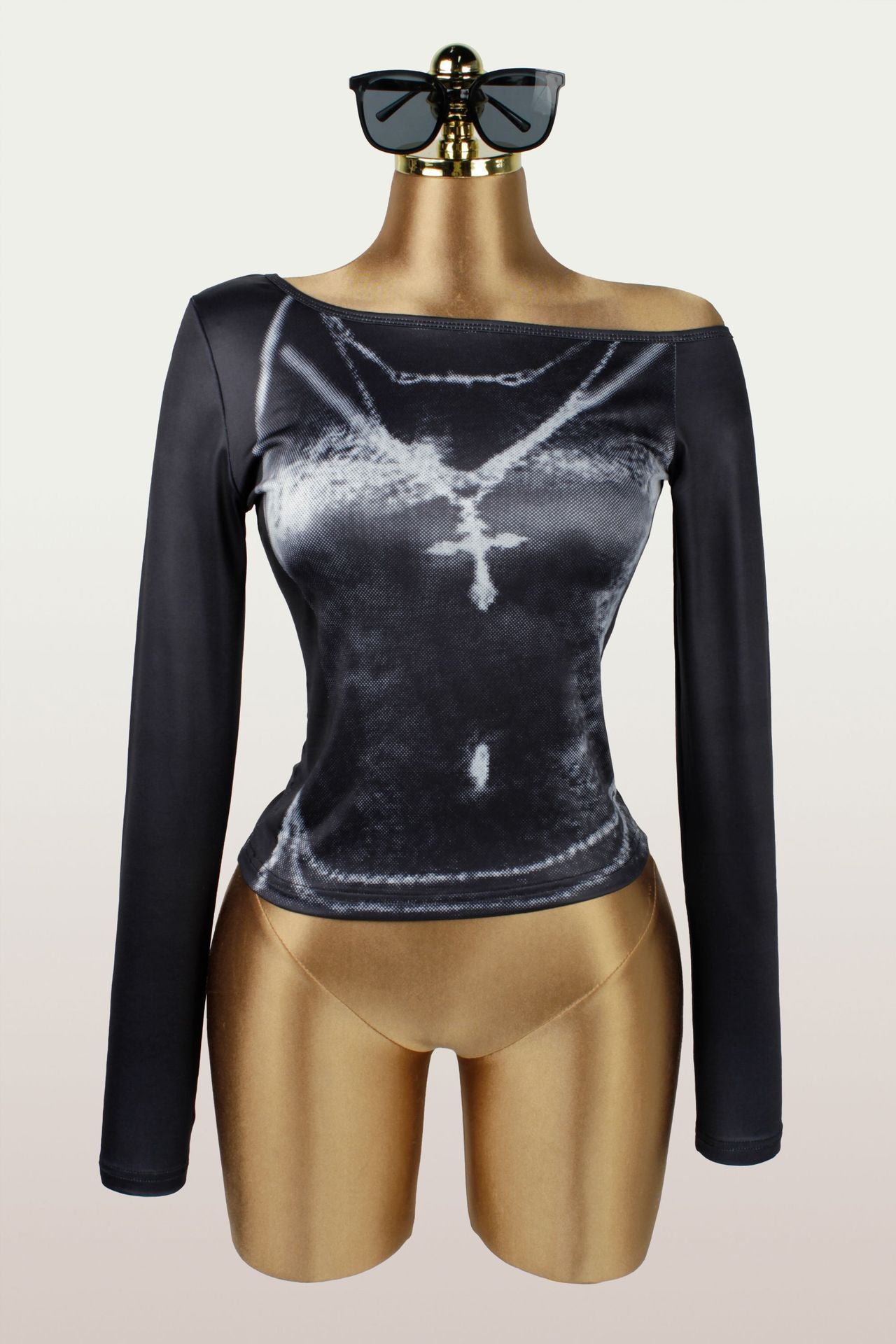 Women`s Graphic Off Shoulder Long Sleeve Crop Top