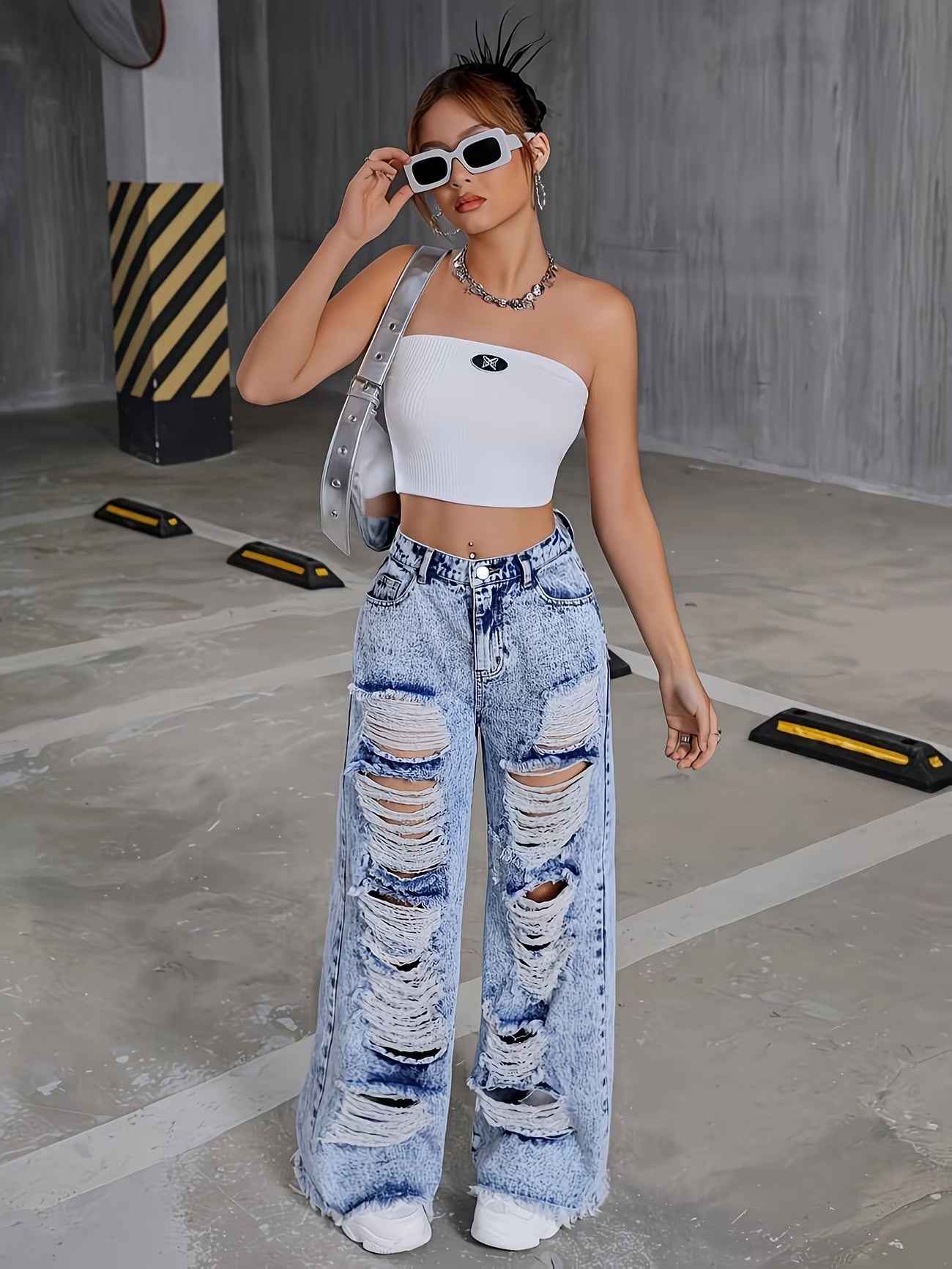 Women's Distressed Wide Leg Jeans