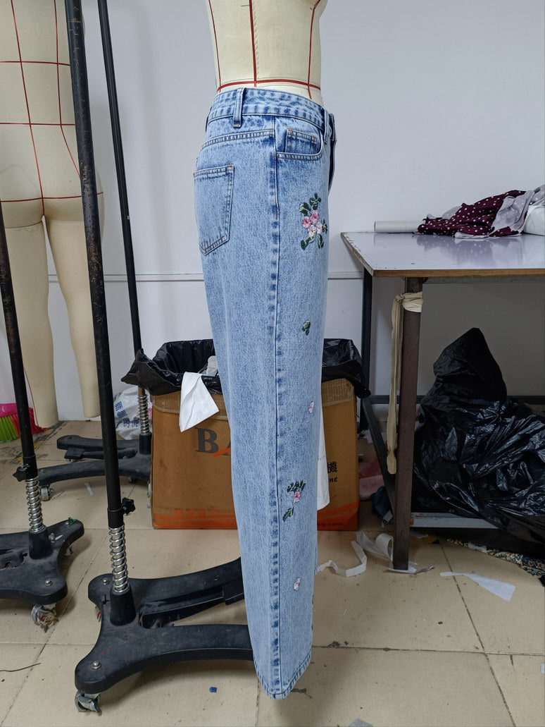 Women's Floral Embroidered Wide Leg Jeans