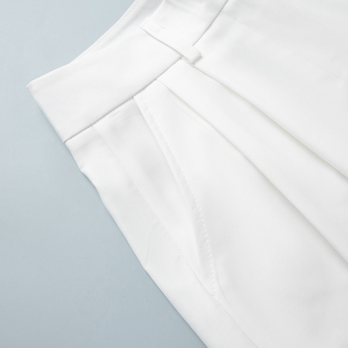 Women's White High Waisted Pleated Shorts